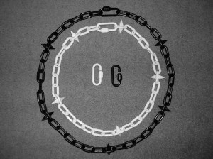 chain-link-and-screws-004